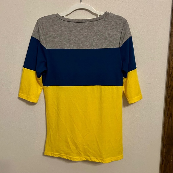 Colorblock Top, Gray, Navy and Yellow, Front Knot, 3/4 Sleeves, Size Small - Picture 2 of 6
